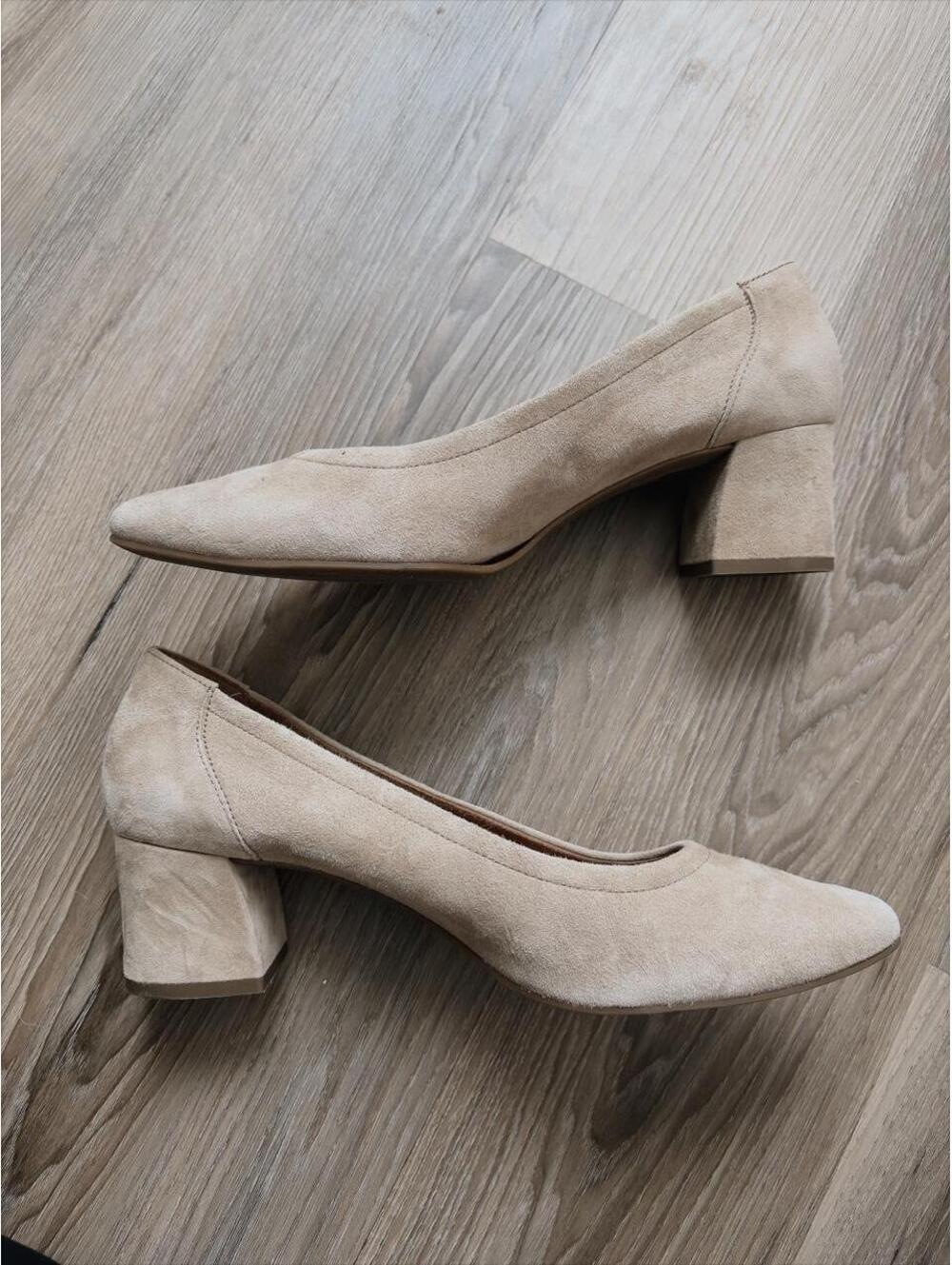 Paul Green tan suede block heel pumps #paulgreen #heels - Picture 2 of 3
